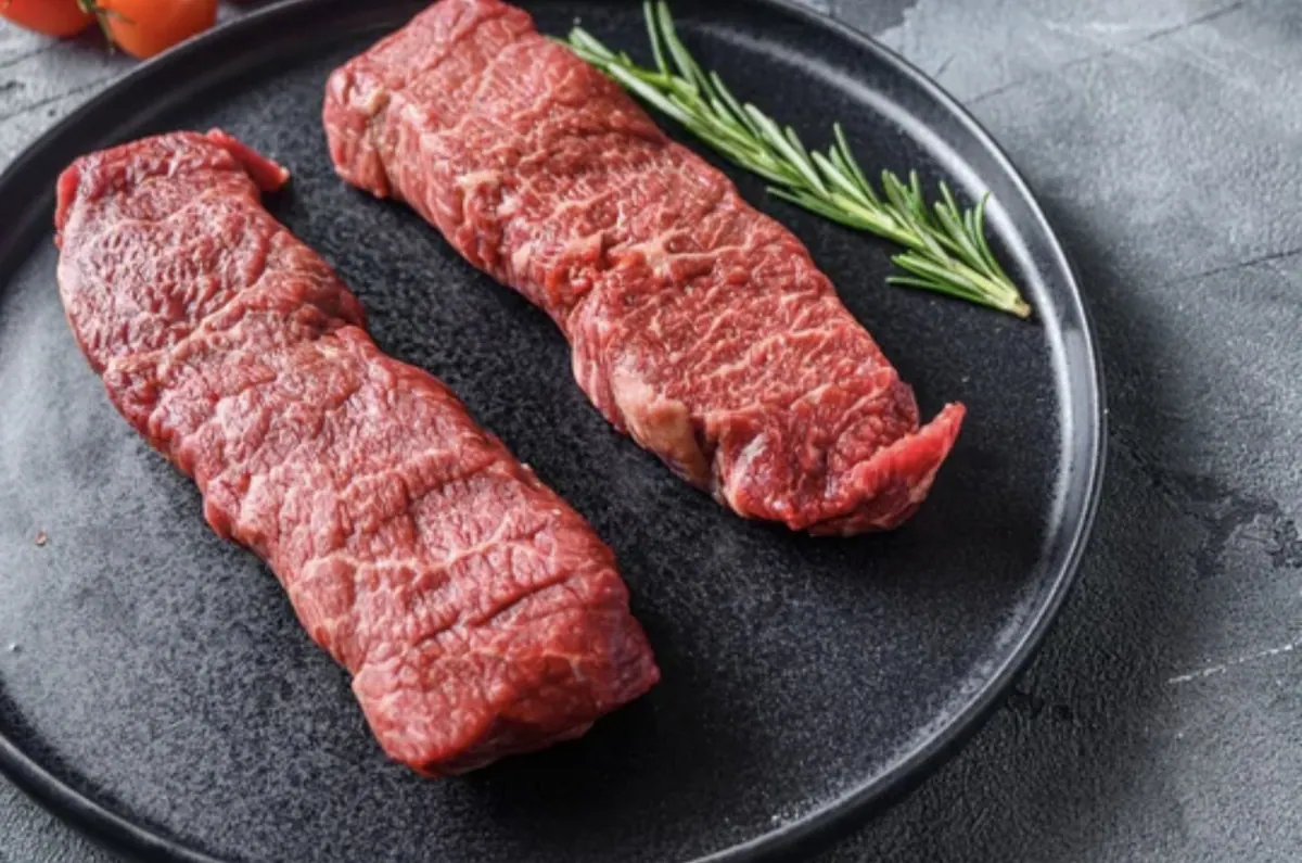 霜降りが美しいビッフェ・デ・チョリソ用の牛肉